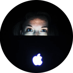 jessica landgrebe at computer